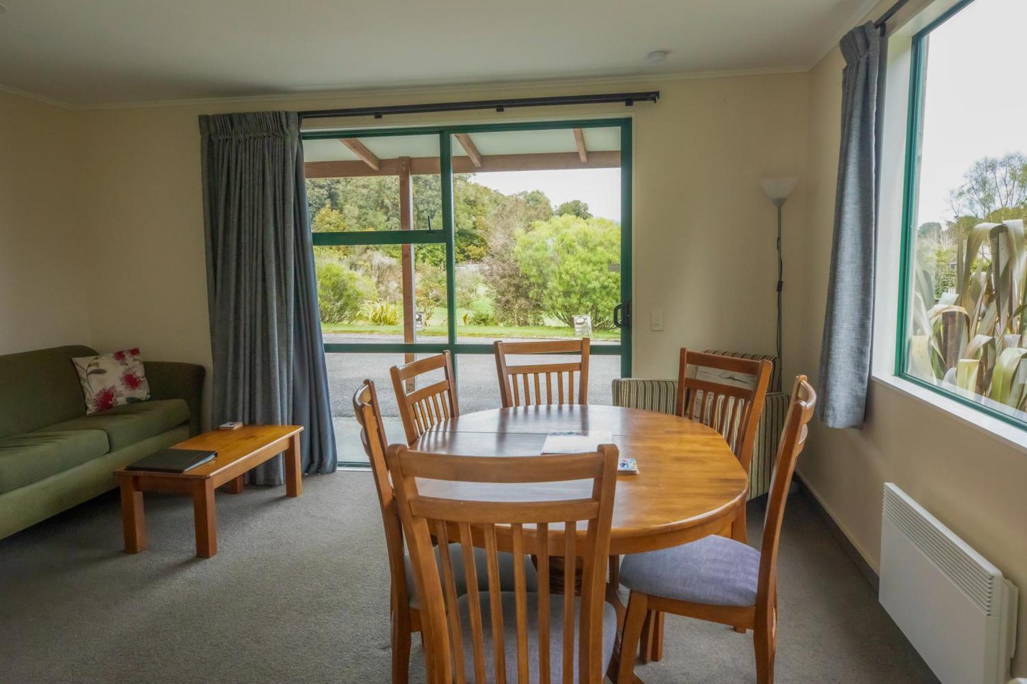 Rainforest Motel Fox Glacier Bagian luar foto