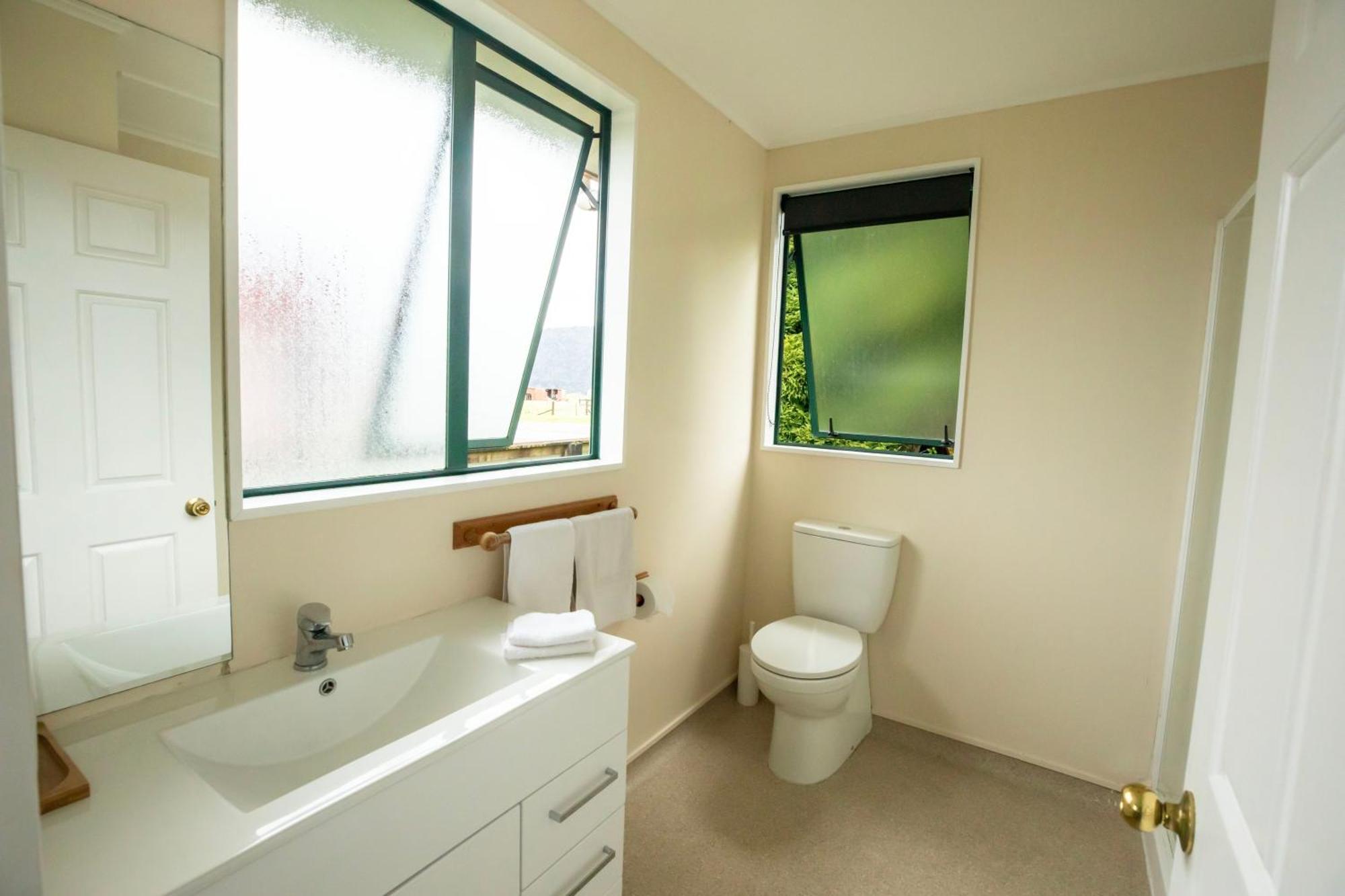 Rainforest Motel Fox Glacier Bagian luar foto