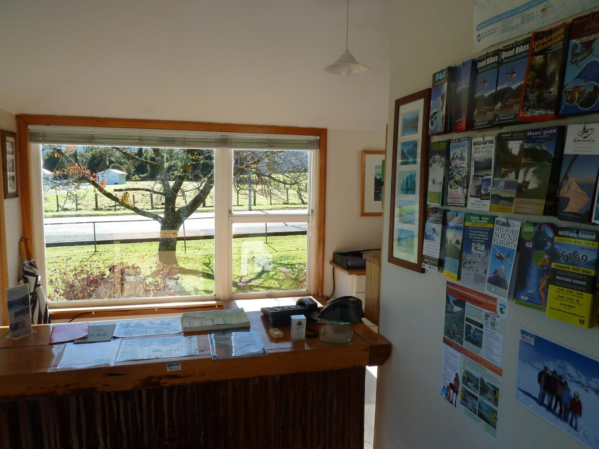 Rainforest Motel Fox Glacier Bagian luar foto