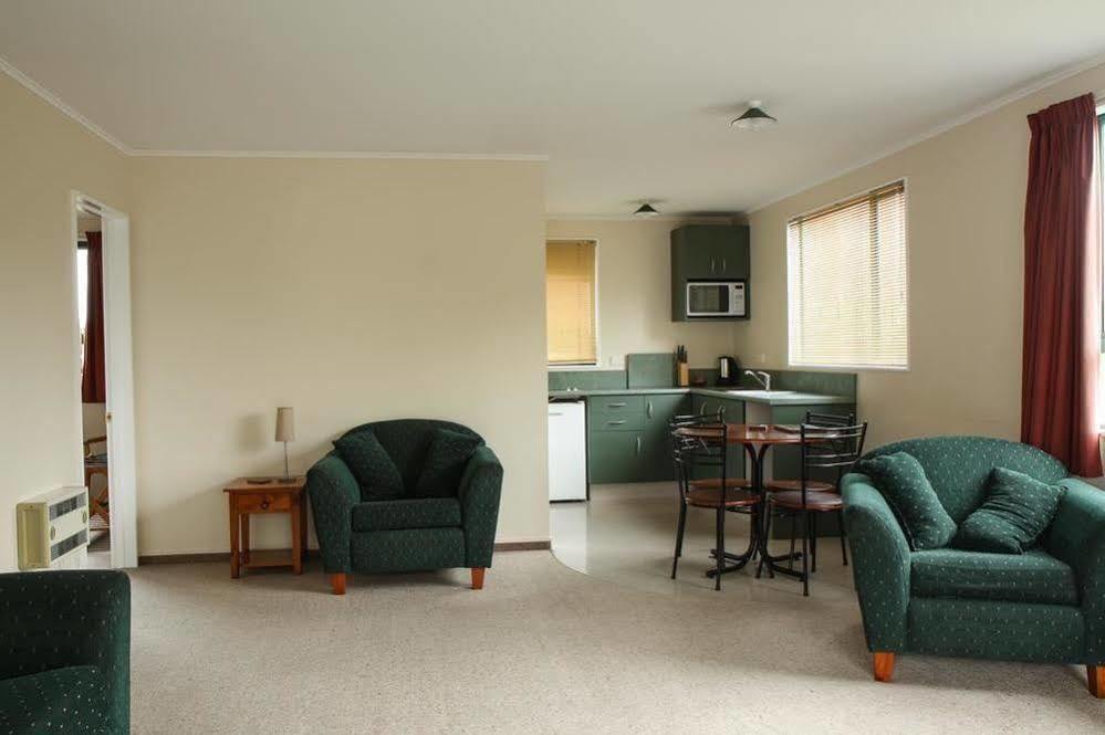 Rainforest Motel Fox Glacier Bagian luar foto